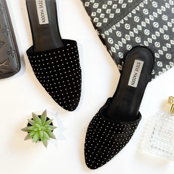 Steve Madden studded slip on slides/ flats ❤️ - Picture 1 of 6